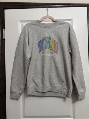 Unbranded Gray Crewneck Sweatshirt with Multicolor WWJD Logo